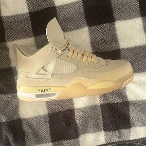 Jordan 4 off whites size 10